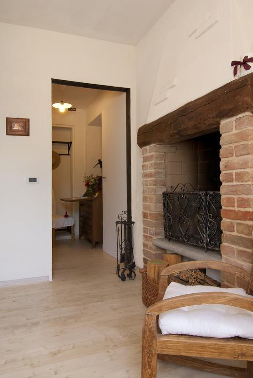 Bed and Breakfast Casale Osvalda Alfiano Natta Zimmer foto